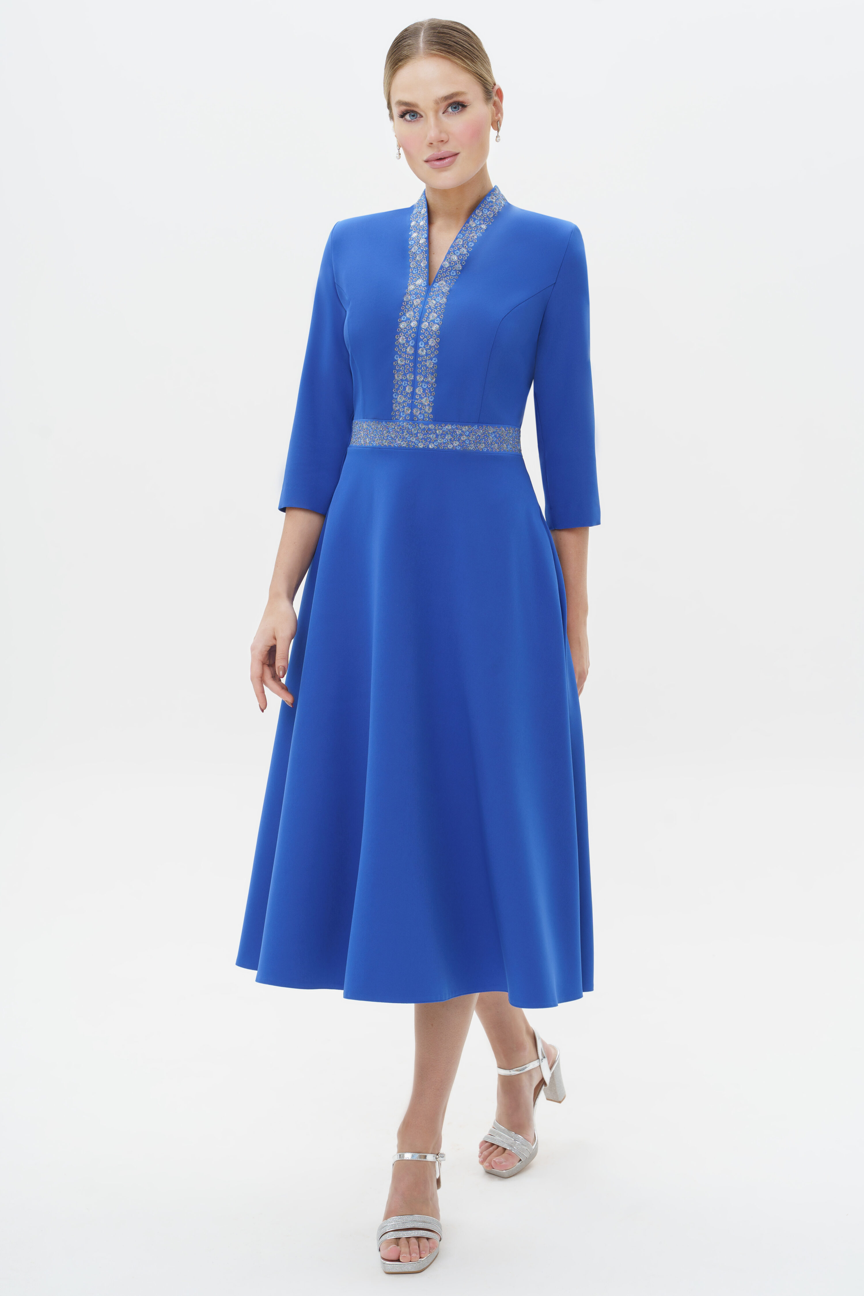 Купить платье URS 22-974-4 голубое с вышивкой